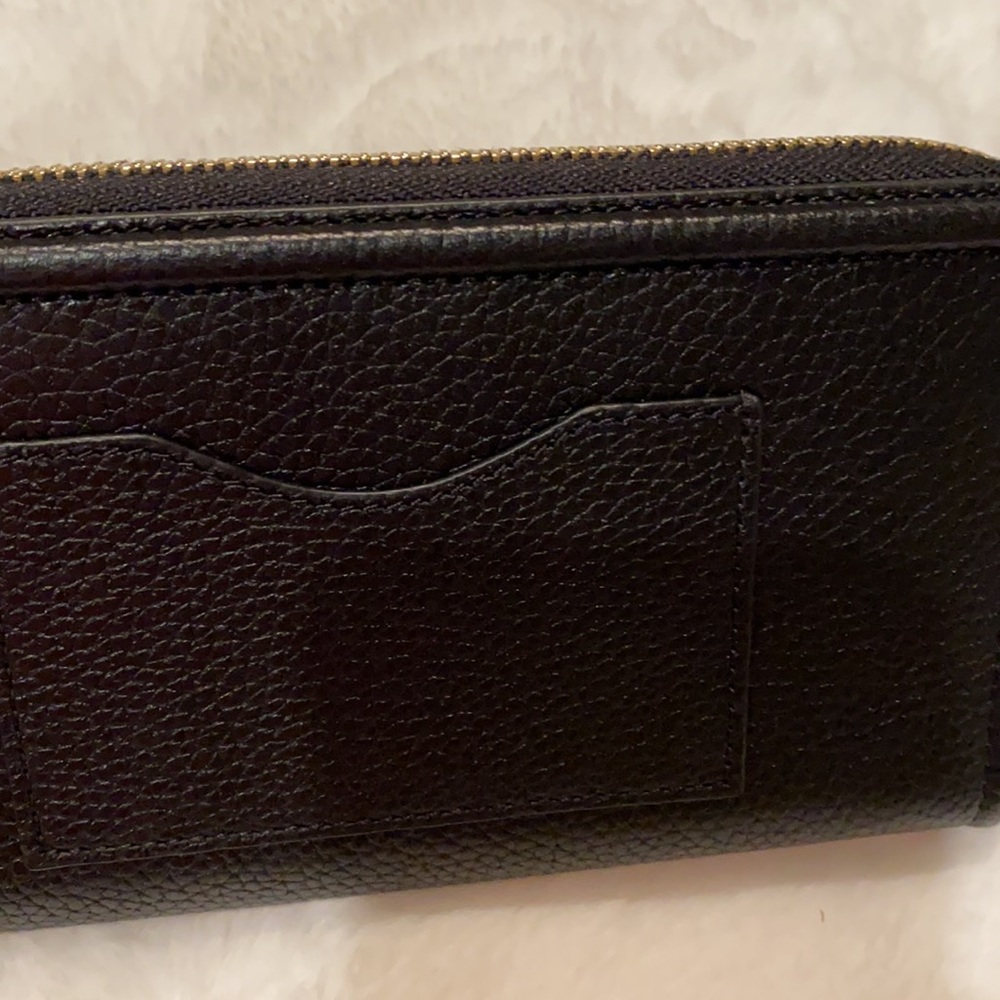 Tory Burch MutliZip Continental Wallet - Picture 4 of 8